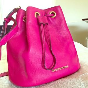 Michael Kors Bucket bag